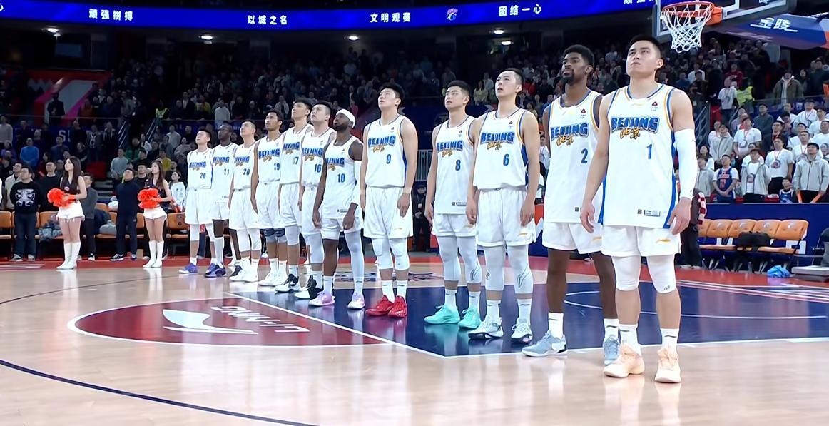 JJB官网-惨败19分！北京揪最大战犯，空篮不进忙活半天只抢1板，软如面条